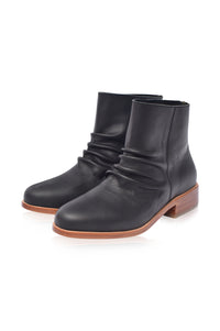 Moondream Chelsea Leather Boots (Sz. 11)