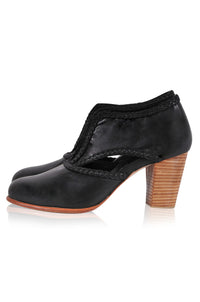 Spirit Walker Booties (Sz. 5-11)