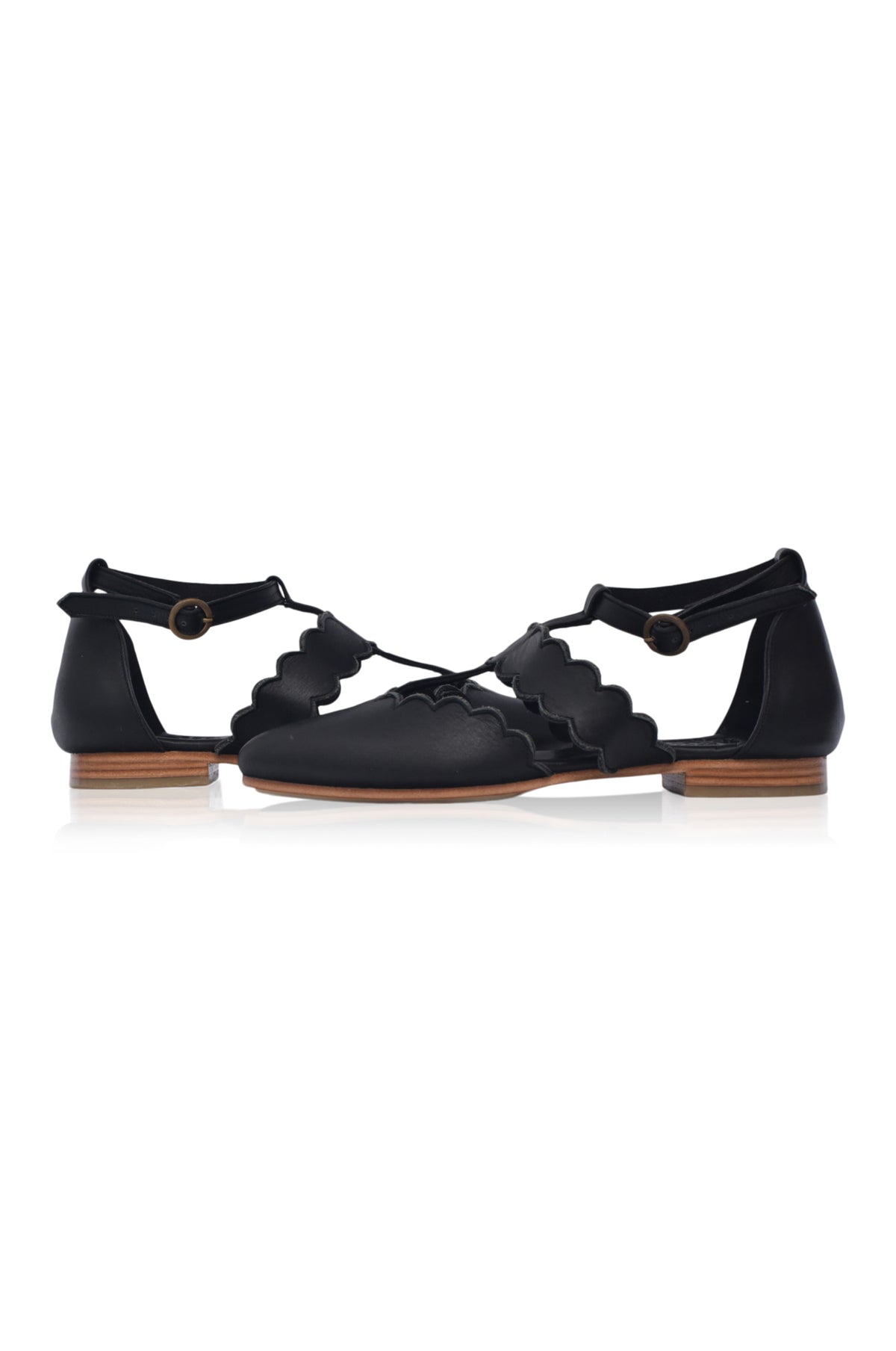 Gardenia Pointy Toe Leather Flats (Sz. 10)
