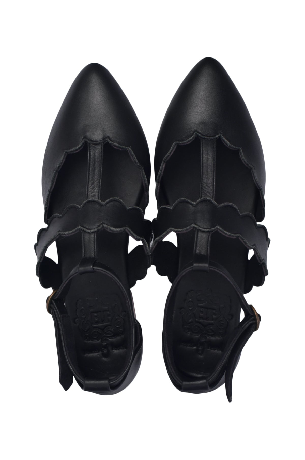 Gardenia Pointy Toe Leather Flats (Sz. 10)