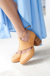Serenity Leather Heels (Sz. 7, 7.5 & 10.5)