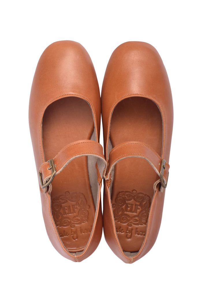 Belle Rose Round Toe Leather Flats (Sz. 8.5)