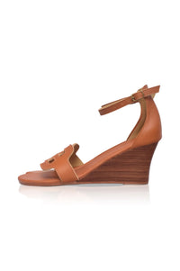 Beige leather wedge sandals, heel detail — handmade by Bali ELF