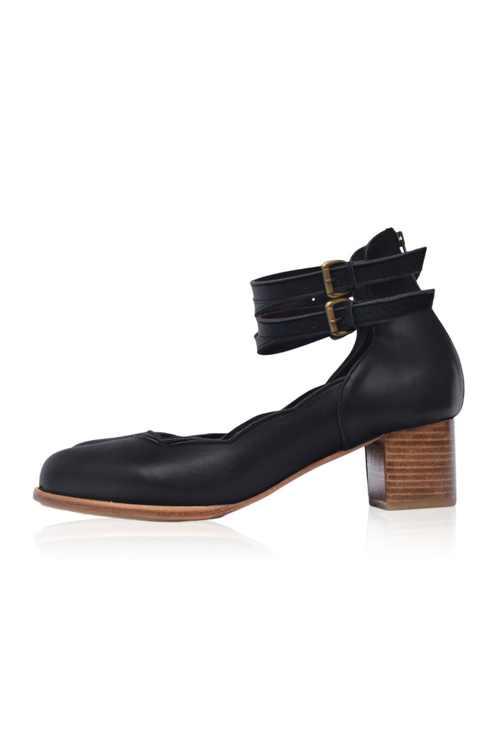 Lily Valley Leather Heels (Sz. 9.5)