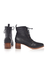 Mon Reve Leather Ankle Booties