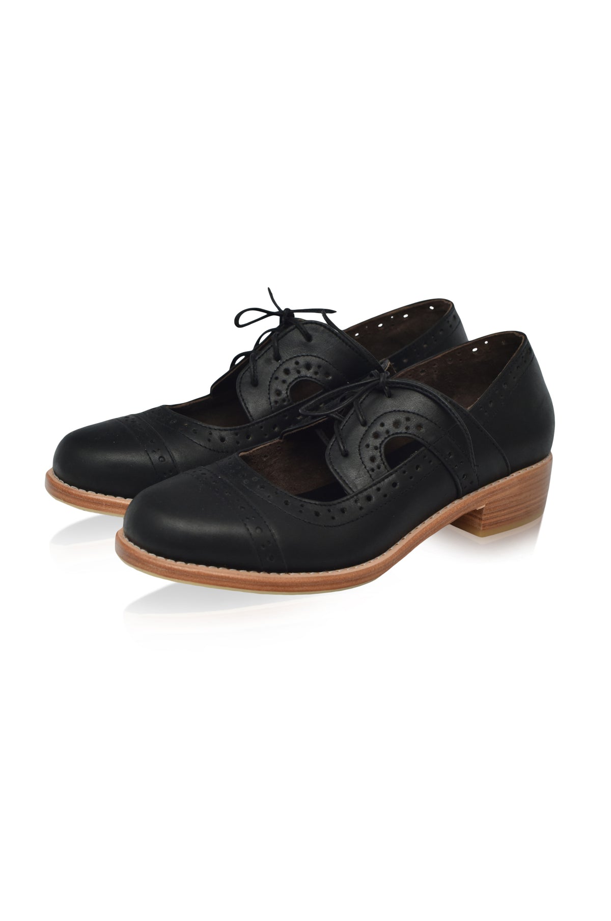 Scandinavia Leather Oxfords (Sz. 4 & 5)