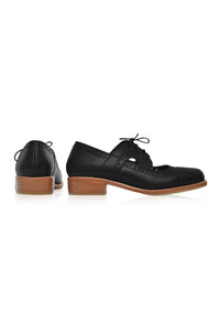 Scandinavia Leather Oxfords (Sz. 4 & 5)