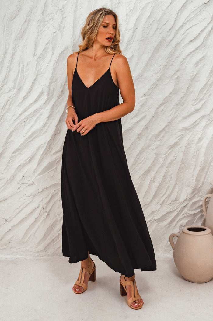 Silky Wind Strappy Maxi Dress