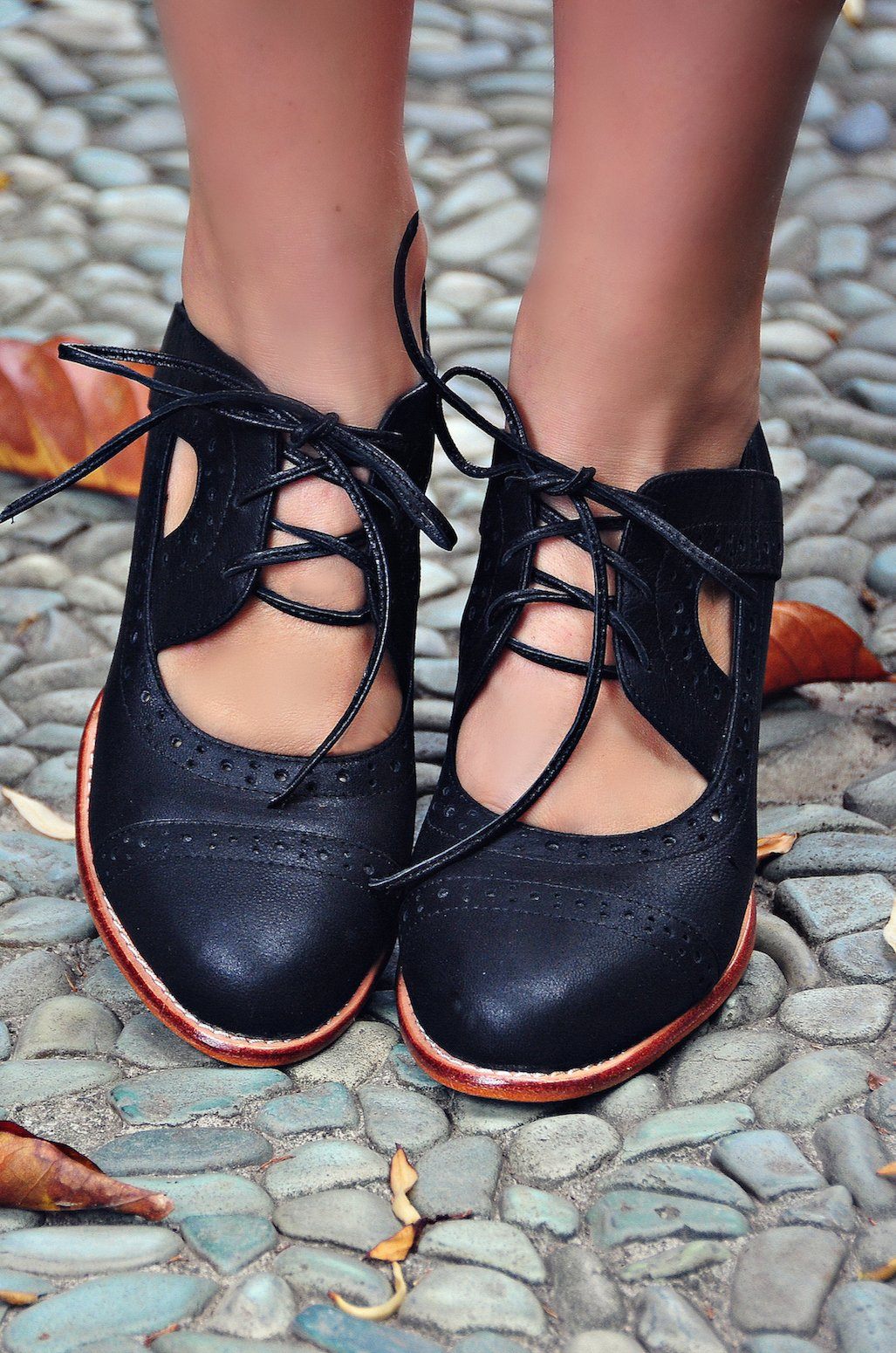 Stockholm Oxford Wedges (Sz. 8.5 & 9)