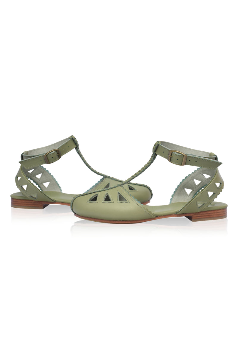 Bounty T-strap Leather Sandals