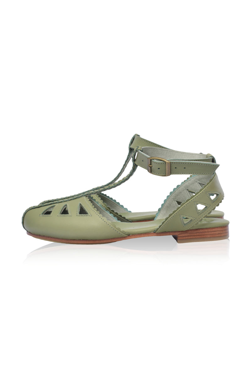 Bounty T-strap Leather Sandals (Sz. 5.5, 6.5, 8 & 9)