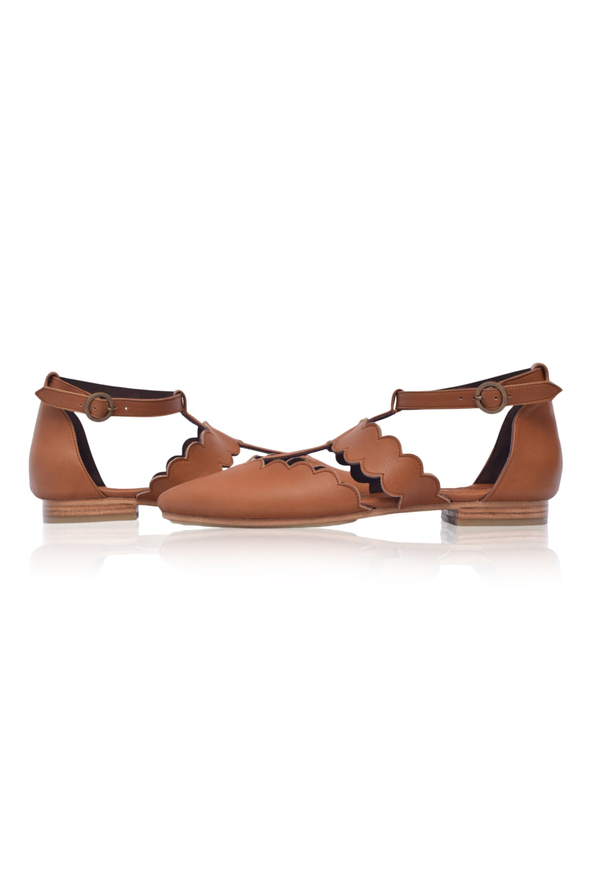 Gardenia Pointy Toe Leather Flats