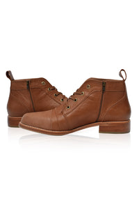 Passage Lace Up Boots (Sz. 5 & 6)